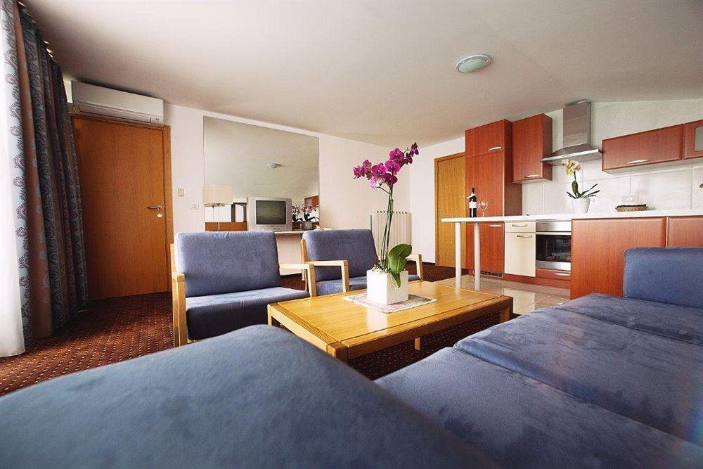 Apartments Vila Barka Portoroz Exterior photo